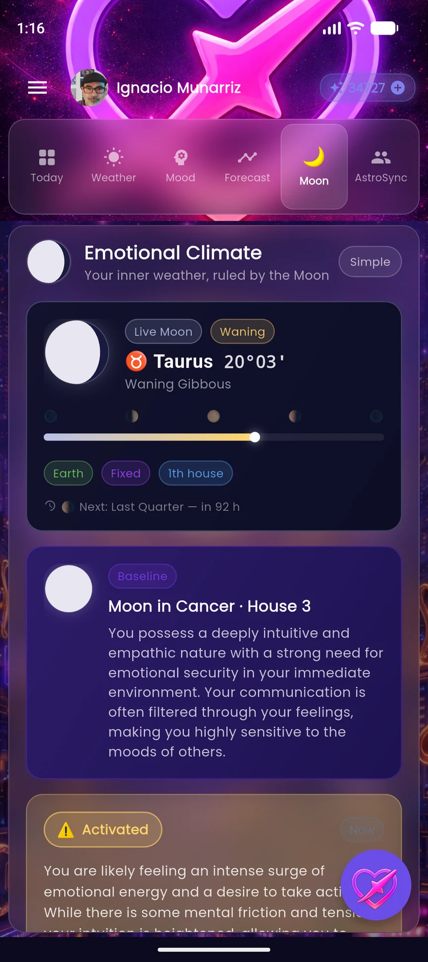 Explore the Moon in AstroHitch